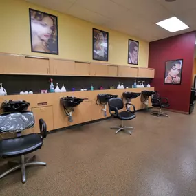 Bild von Empire Beauty School