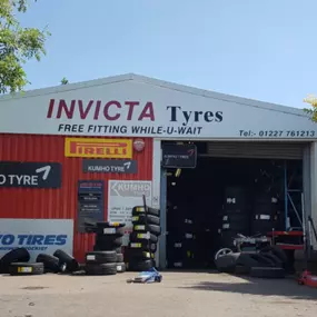 Bild von Invicta Tyres