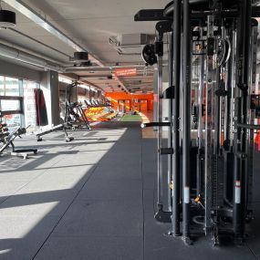 Basic-Fit Amsterdam Bijlmerdreef - free weight zone