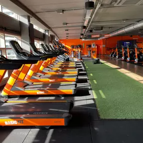 Basic-Fit Amsterdam Bijlmerdreef - cardio