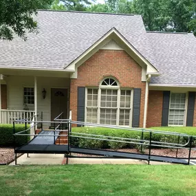 The Amramp Birmingham team installed this wheelchair ramp at this beautiful home in Birmingham, AL.