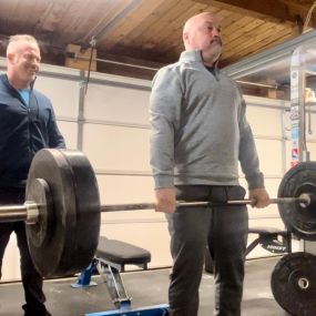 Rich has built up some serious strength of the deadlift.