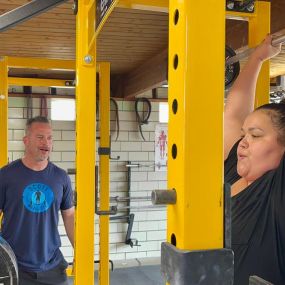 We offer detail-oriented private training to support good form in the main barbell lifts.