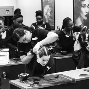 Bild von Empire Beauty School