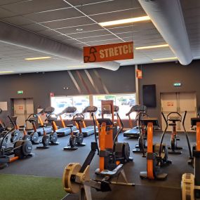 Apeldoorn Ambachtsveld 24/7
 - cardio