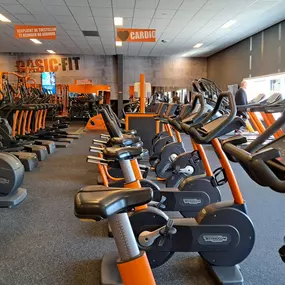 Apeldoorn Ambachtsveld 24/7
 - cardio