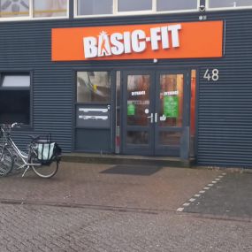 Basic-Fit Drachten Omloop 24/7 - entree