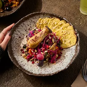 Miso Mushroom Bowl con Pollo con Limón y Mostaza. Honest Greens