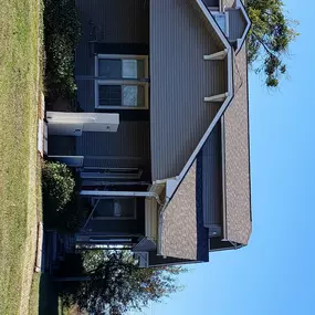 Leslie Morgan and the Dallas/Ft. Worth Amramp team installed this vertical platform lift (VPL) in this Royse City, TX home.