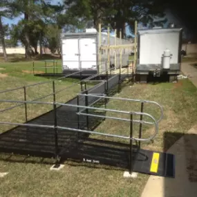 A rehab in Tyler, Texas is building a new kitchen. A mobile kitchen trailer was brought in so meal service was not disrupted for the patients. They turned to Amramp Dallas/Fort Worth to provide ramps for them to more easily roll the carts to the rehab during the renovations.