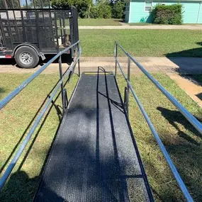 Leslie Morgan and the Amramp Dallas/Fort Worth team installed this modular wheelchair ramp in Garland, TX for a client who recently lost her foot.