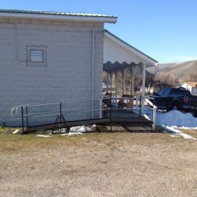 The Amramp West Virginia team provided wheelchair access from the deck of this Bluefield, WV home to the driveway.