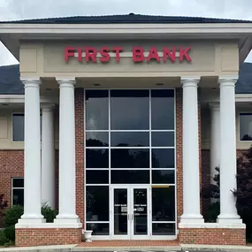 Bild von First Bank - Dunn, NC