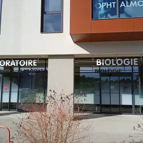 Bild von BIOGROUP - Laboratoire de Saint-Just-Saint-Rambert