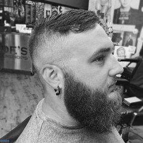 mens haircuts Muskegon MI