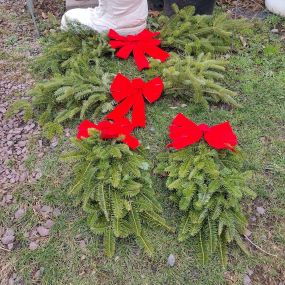 custom  wreaths