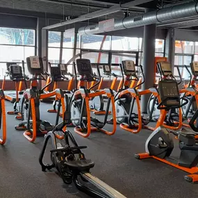 Basic-Fit Rijswijk Bogaardplein 24/7 - cardio