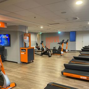 Basic-Fit Rotterdam Delftseplein 24/7 - cardio