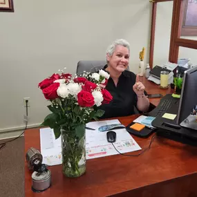 This one goes out to our very own, Nicole! We had the pleasure of celebrating her 5-year milestone anniversary! Nicole, you are a superstar and our agency is better because of YOU! Thank you for your hard work and dedication AND overall fun you bring every day, making us the WINNING team that we are. You rock!