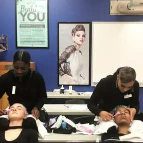Bild von Empire Beauty School