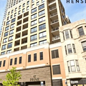 Hensley Chicago River North Apartments