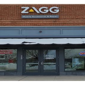 Storefront of ZAGG Easton Mall OH