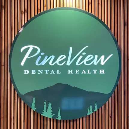 Logo fra PineView Dental Health