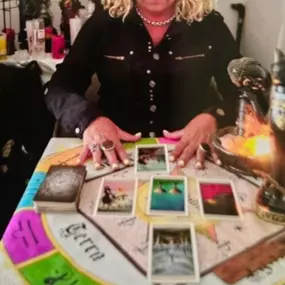 Bruja Chamana Sarai- Amarres