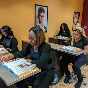 Bild von Empire Beauty School
