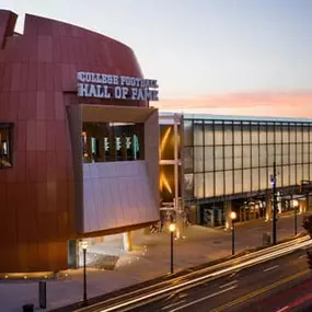 College Football Hall of Fame in Atlanta Client: Cousins/Gude This three-story, 94,000-sf entertainment facility
