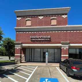 Bild von Smith + Pisklak Orthodontics - Orthodontist in Missouri City, TX