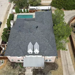 Your home in The Trails deserves a roofing system built to withstand Texas’ toughest weather. At High Performance Roofing, we specialize in high-quality roofing, metal roofing, and solar solutions designed to protect your home from extreme heat, hailstorms, and high winds—all while enhancing energy efficiency and curb appeal.