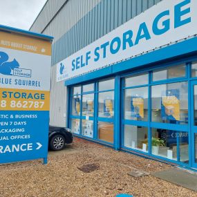 Bild von DHL Express Service Point (Big Blue Squirrel Self Storage West Thurrock)