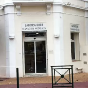 Bild von BIOGROUP CÔTE D'AZUR -  Laboratoire Hyères - La Gare