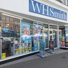 Bild von DHL Express Service Point (TGJones Amersham (formerly WHSmith)