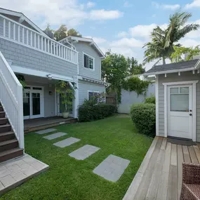 Back patio with stairs and greenery at Clearview Treatment Programs, in the quiet neighborhood of Venice Beach, California.