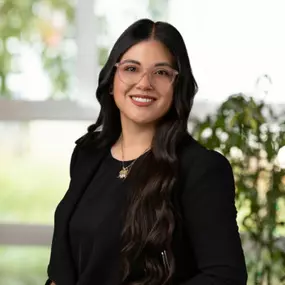 Jasmine Flores - Paralegal