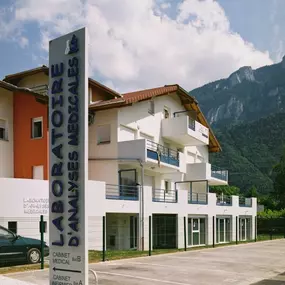 Bild von Laboratoire de Bonneville -  BIOGROUP ALPES