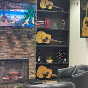 Ayudando a la Comunidad- room