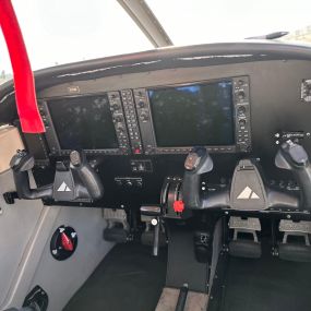 As one of the best flight schools in the USA, the team at UND Aerospace Foundation understands that choosing the right flight training program is crucial to your success as an aviator.