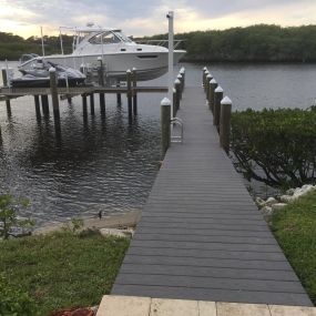 Bild von Coast Seawall Dock & Boatlifts, Inc.