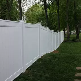 White vinyl privacy fence