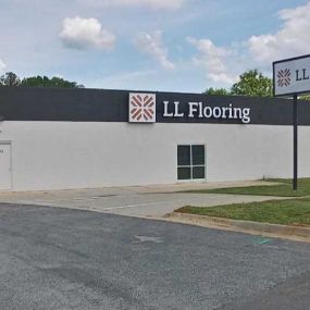 LL Flooring #1455 Tuscaloosa | 3305 McFarland Blvd. East | Storefront