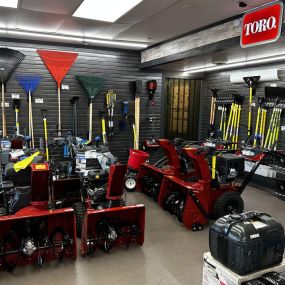 Porters-interior-showroom-toro-snowblowers-rakes-shovels-20231114