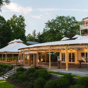 outside patio at the Inns of Aurora