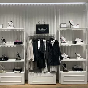 Bild von KARL LAGERFELD Outlet