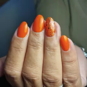 Oranje gelnagels