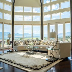 This may be the most amazing Topsider home we’ve ever designed – talk about a panoramic view. The rest of the house is equally as grand as this custom-designed great room.
