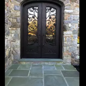 Bild von Forever Custom Iron Doors