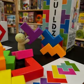 Our #smiski friend Jingle decided to take a break on their journey through our stores to play a quick game of Buildzi! We love trying to build the crazy challenges on the cards. Play a quick game and move it along, Jingle! The holidays are coming quick!
#jinglethesmiski #smiskis #buildzi #tenzi #carmagames #shopsmall #supportlocal